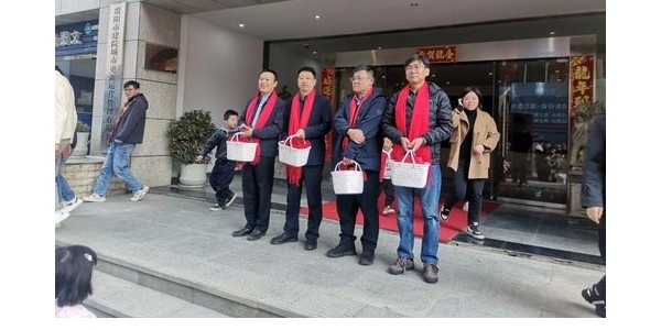 龍行龘龘，開工大吉，擼起袖子加油干!